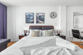 Stylish Studio in Piccadilly Central London VR2